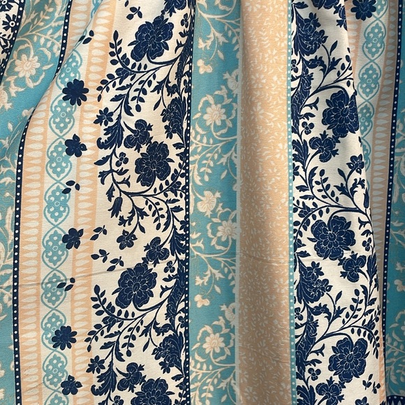 Floral Striped Dress - Picture 3 of 6